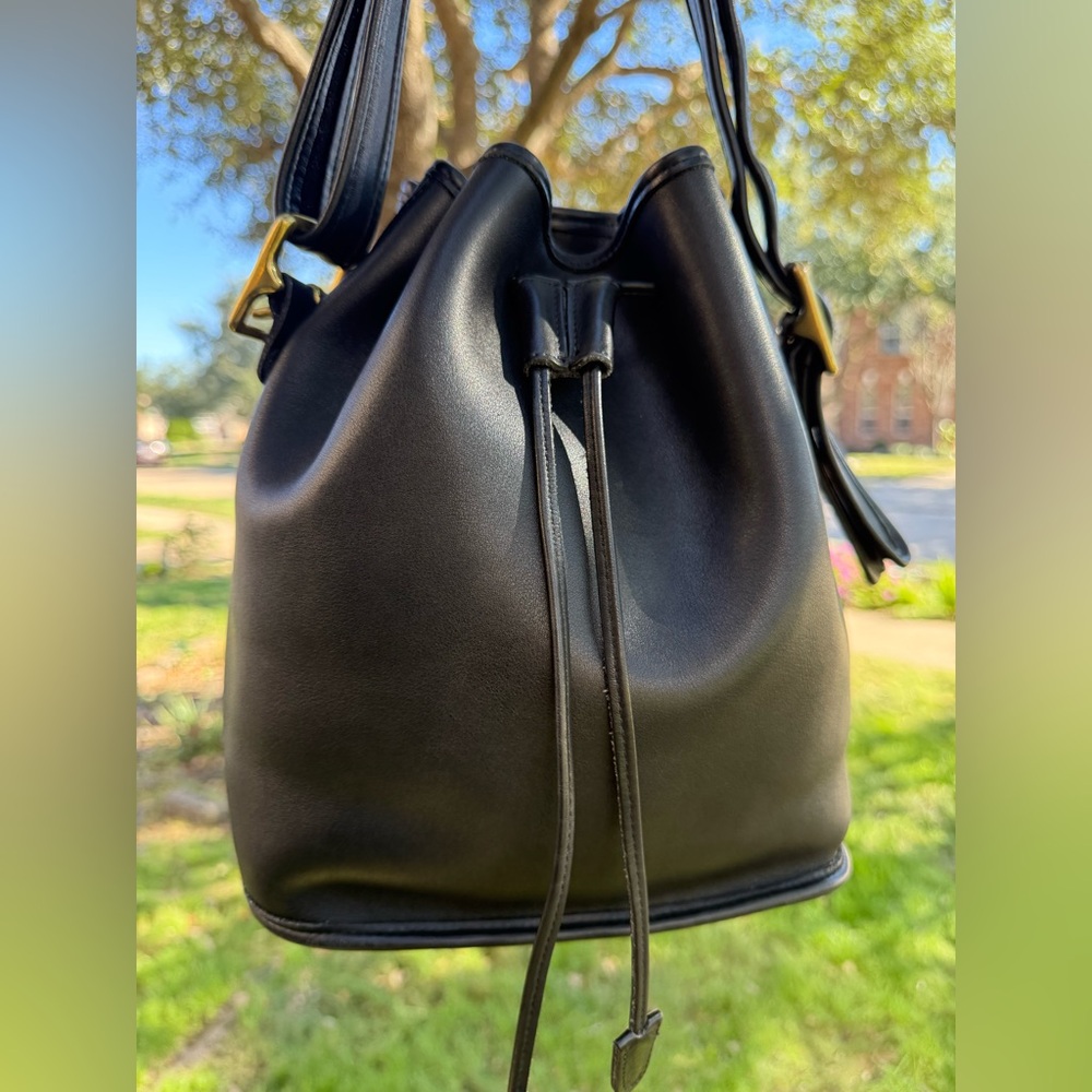 Vintage coach Lula legacy 9952